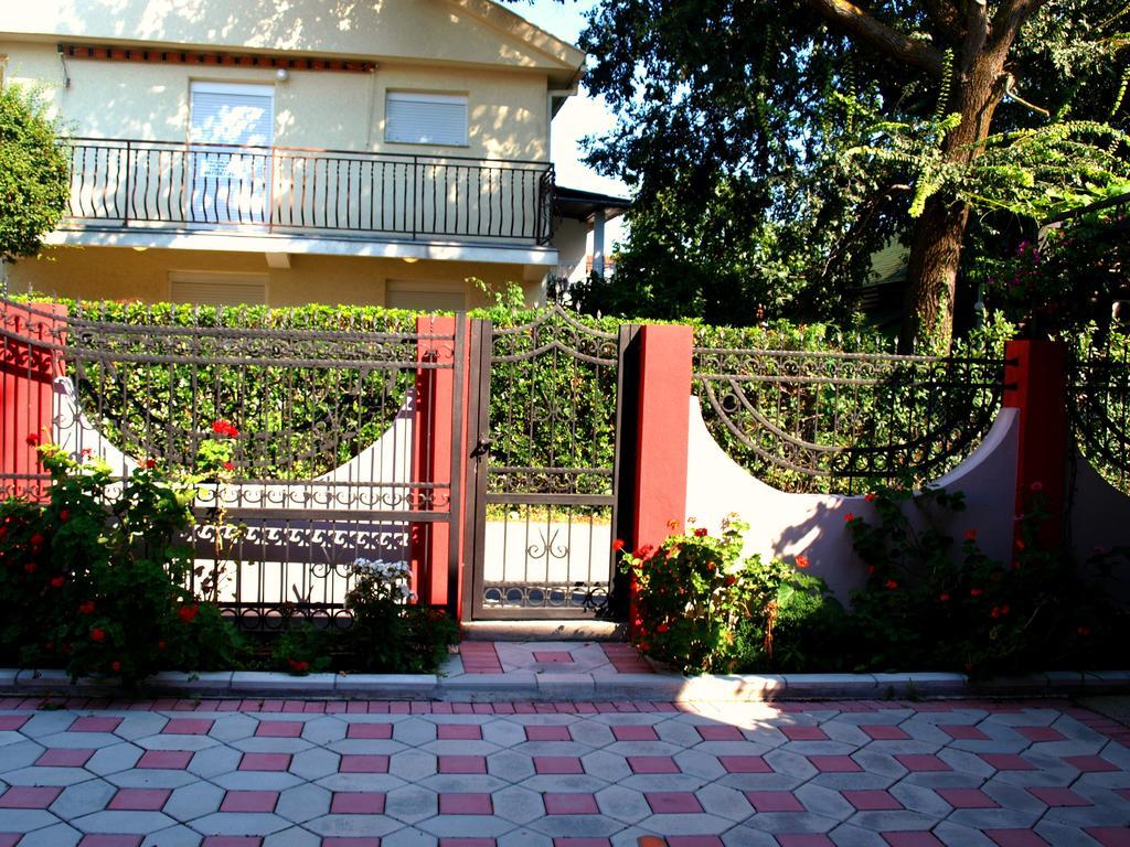 Friendly House Lejlighed Ulcinj Eksteriør billede